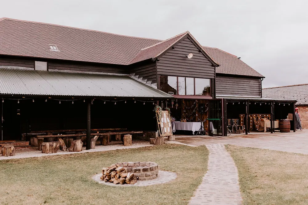 Over Barn