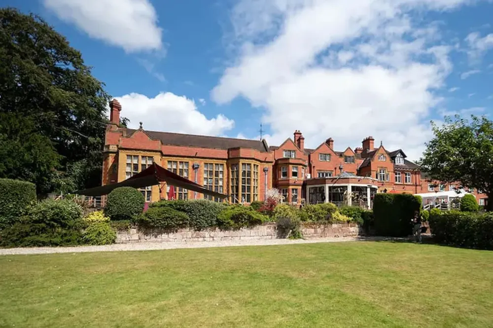 The Mount Hotel Country Manor